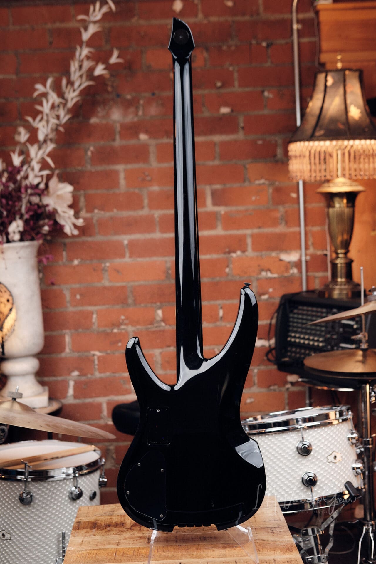 Ibanez AXB1000 Axstar - Neck-Through Active Headless Bass! - Image 5