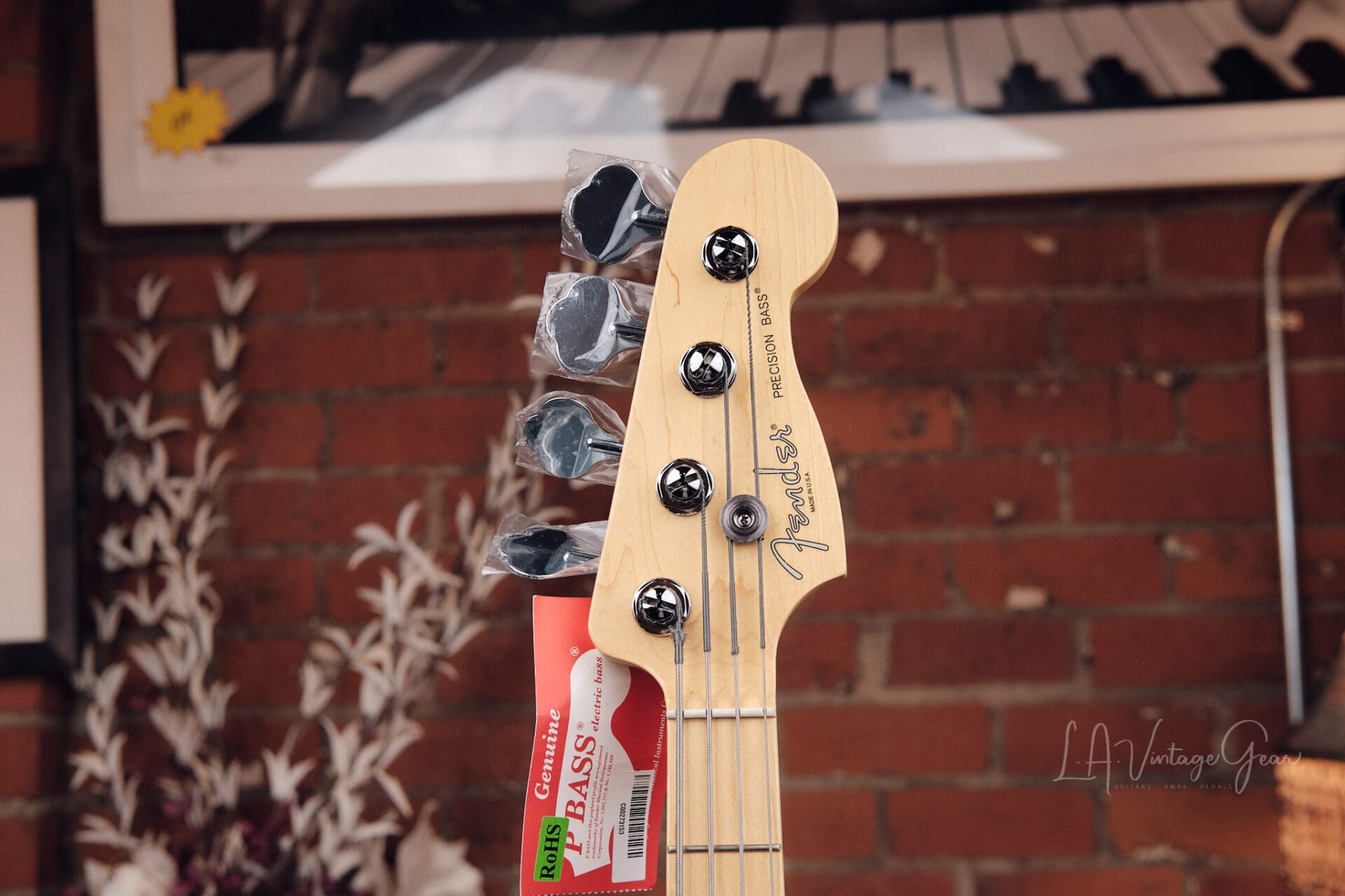 2008 Fender American Standard Precision Bass – With OHSC and Case Candy! - Image 5