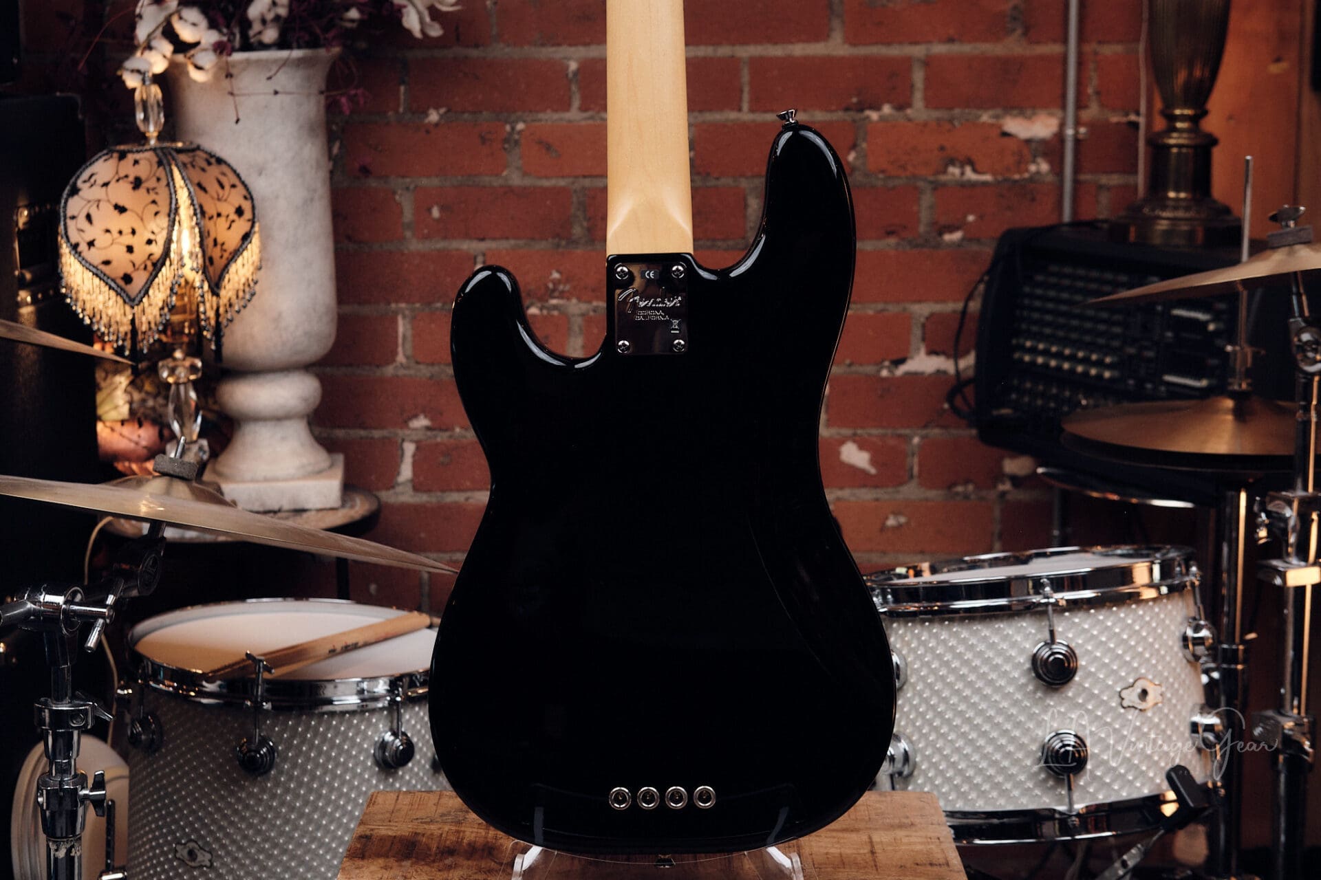 2008 Fender American Standard Precision Bass – With OHSC and Case Candy! - Image 7