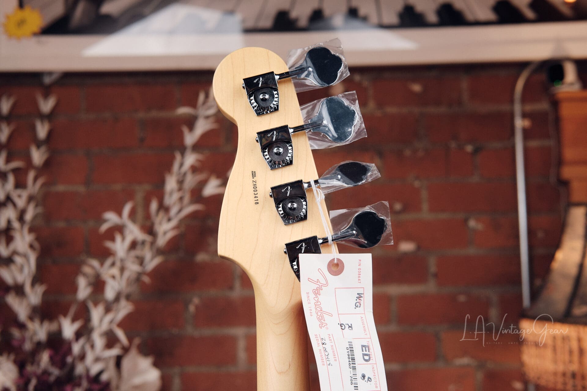 2008 Fender American Standard Precision Bass – With OHSC and Case Candy! - Image 10