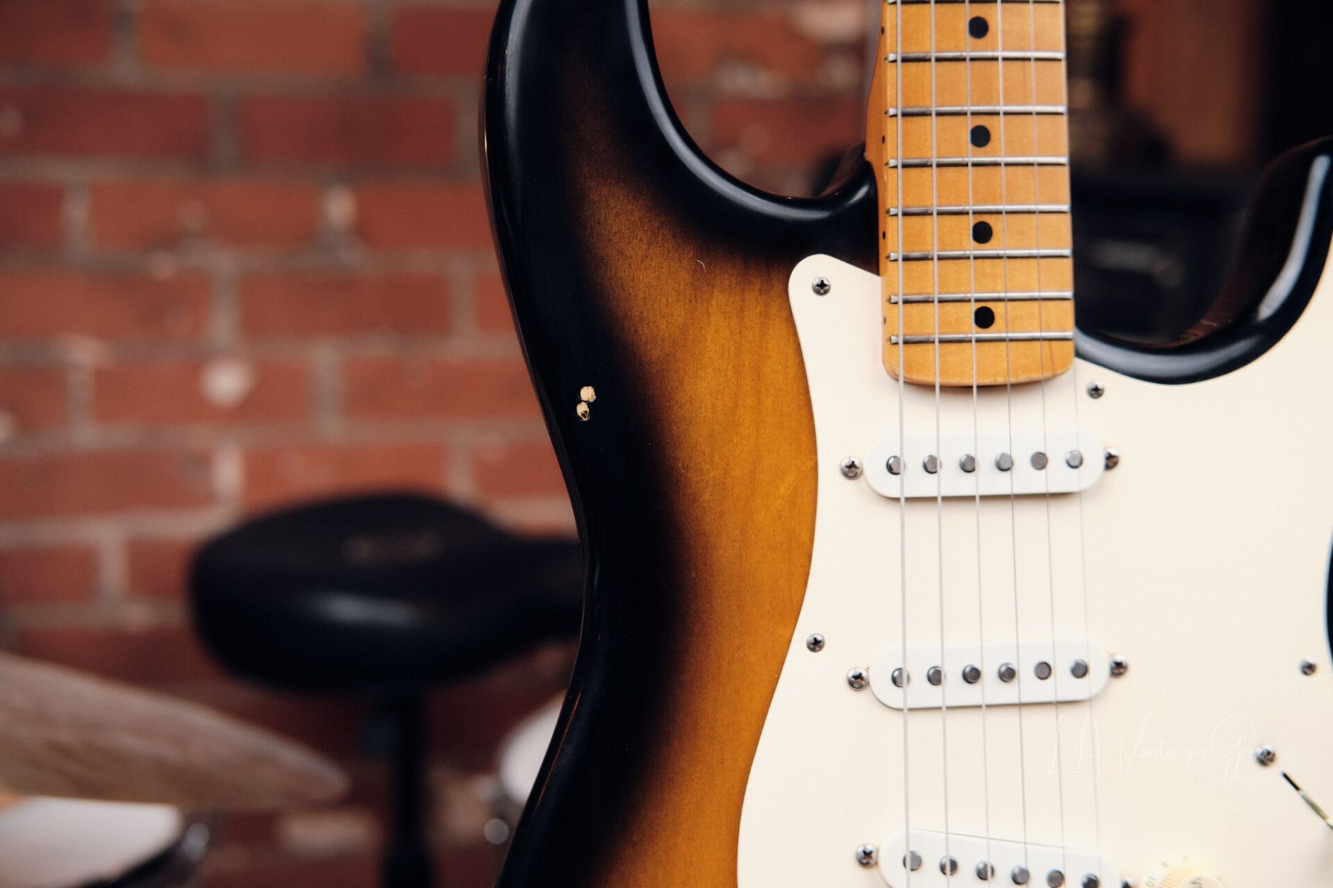1994 Fender 40th Anniversary Stratocaser - 69 of 1954 - Image 3